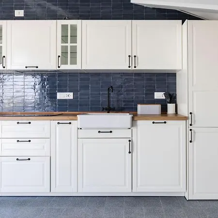 ホテル Lara Maison